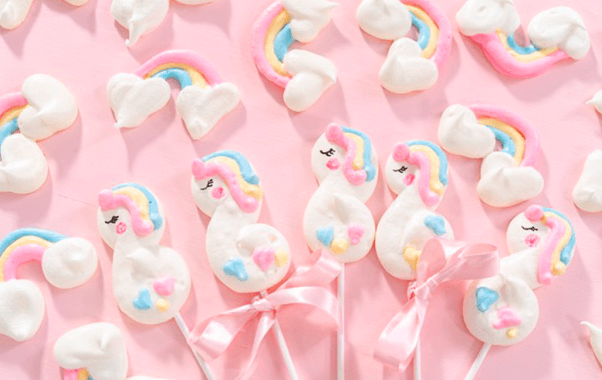 Unicorn meringue pops