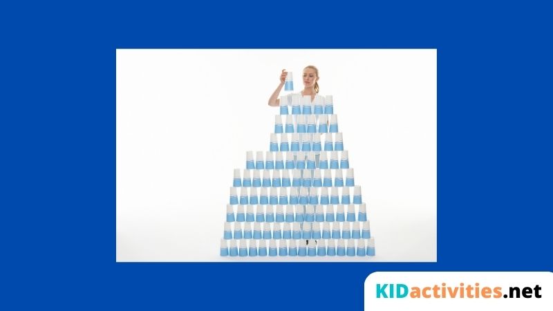 Cups Pyramid
